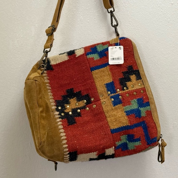 NWT Free People Heat Wave Sling Bag Warm Meadow - Picture 15 of 16